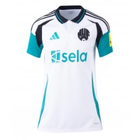 Camiseta Newcastle United Alexander Isak #14 Segunda Equipación Replica 2024-25 para mujer mangas cortas